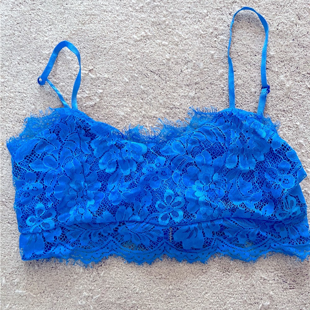 Women’s crop top bralette, size small